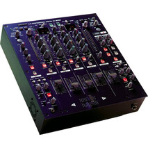 Mezcladora Tascam X-9 de 4 canales